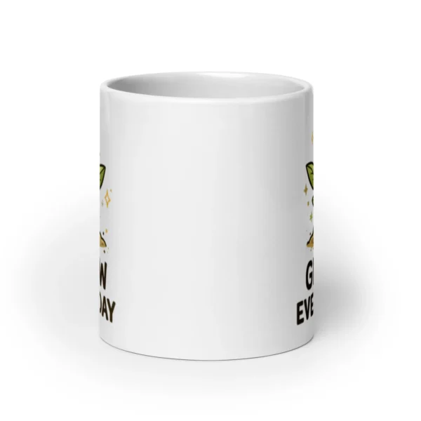 Grow Your Mind Motivational White Glossy Mug – Inspiring Coffee Cup